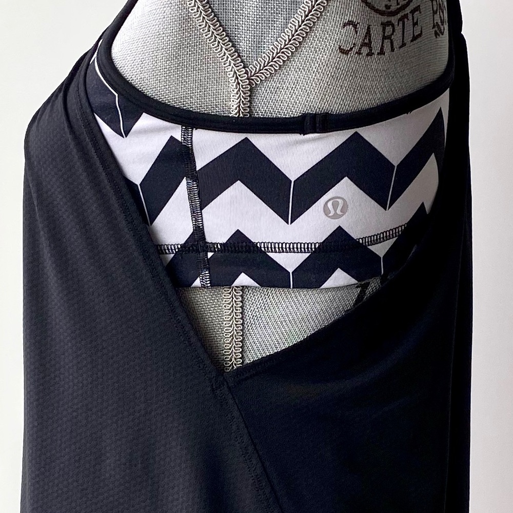 Lululemon No Limits Tank - Chevron - Picture 7 of 12